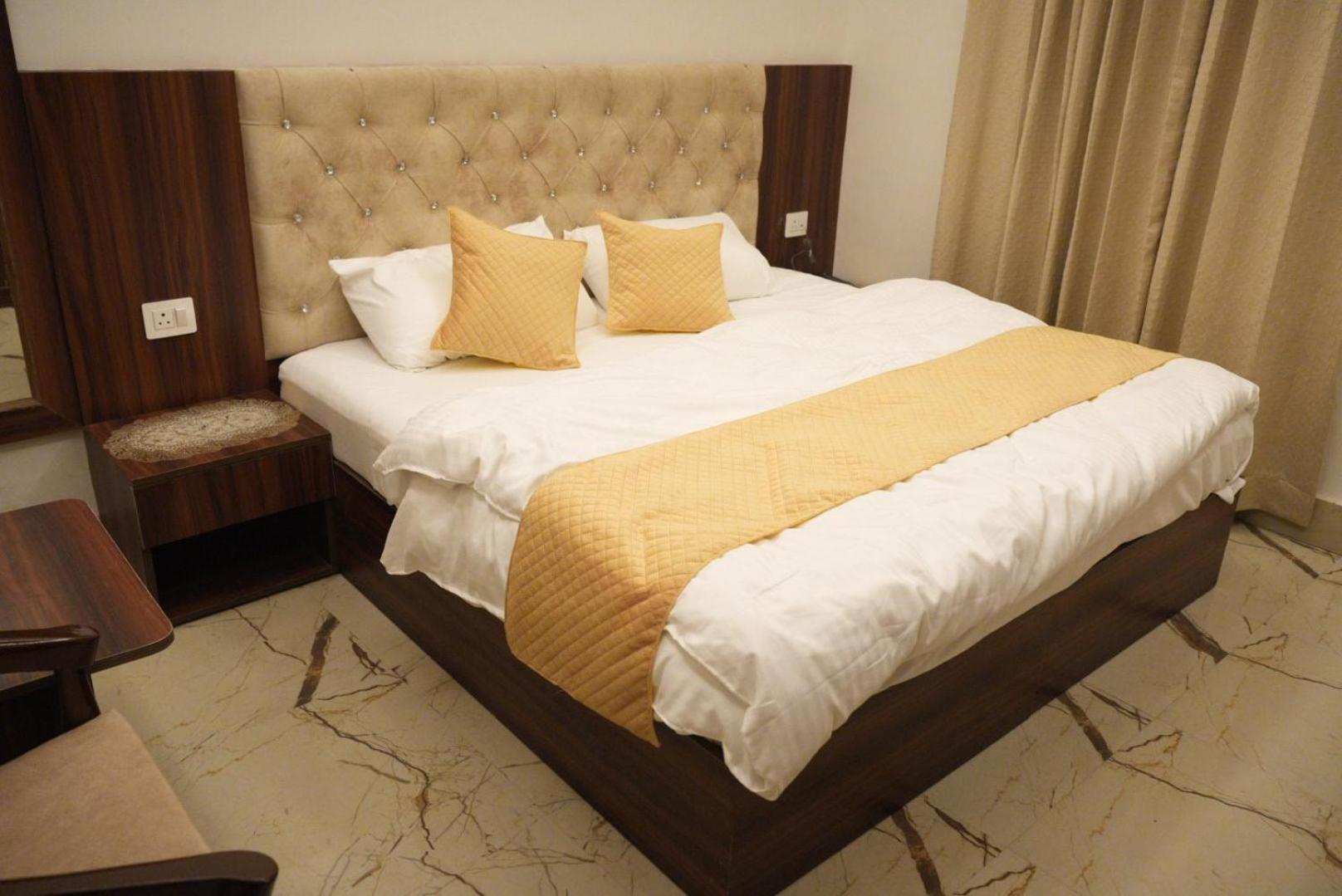 Hotel Harry Rishīkesh 外观 照片